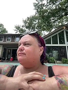 Snapshot of theUnihorniest chatting on June 2026 05:02:02 PM theUnihorniest online show from June 2026 05:02:02 PM