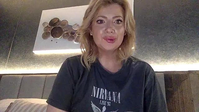 SydneyNoir online show from January 2026 08:18:01 AM