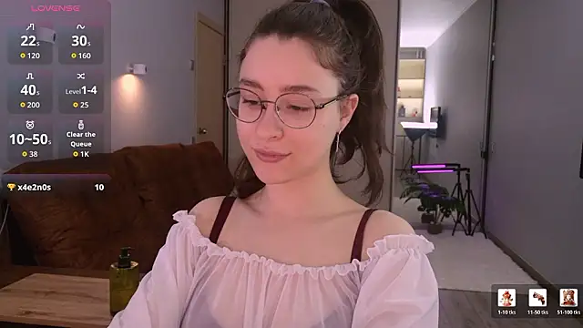 Snapshot of classy____ chatting on March 2026 01:14:02 PM classy online show from March 2026 01:14:02 PM