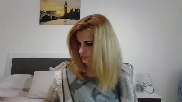 Clara1986 online show from April 2026 03:57:02 PM