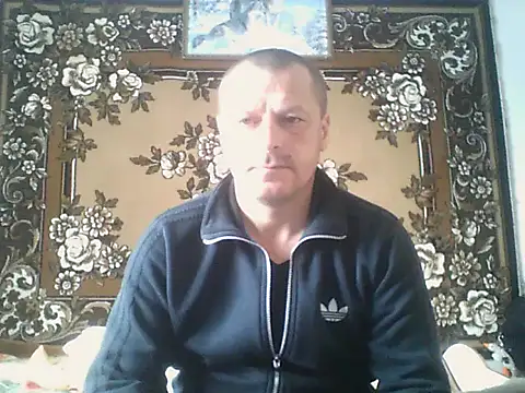 Snapshot of Ivan9iutt chatting on April 2026 06:03:02 AM Ivan9iutt online show from April 2026 06:03:02 AM
