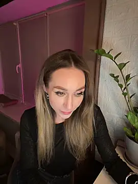 AnesaKis online show from April 2026 12:04:01 AM