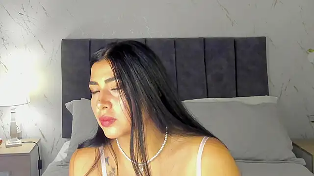 Snapshot of Antonella_Coruso chatting on February 2026 08:48:02 PM Antonella Coruso online show from February 2026 08:48:02 PM