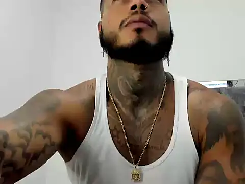 Snapshot of alexis_27121 chatting on March 2026 05:02:01 AM alexis 27121 online show from March 2026 05:02:01 AM