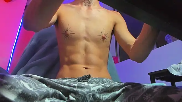 Maiky Cooper01 online show from January 2026 03:22:02 AM