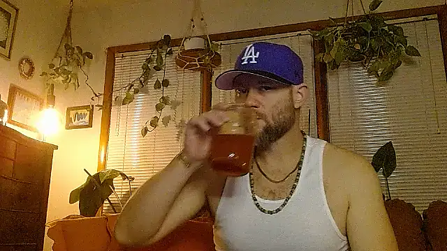 Snapshot of marcus_graves_13 chatting on February 2026 01:37:01 AM marcus graves 13 online show from February 2026 01:37:01 AM