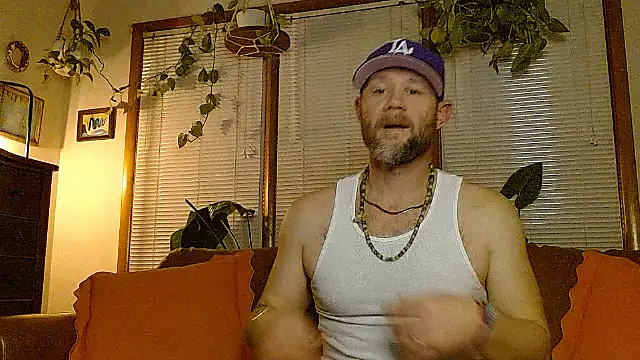 Snapshot of marcus_graves_13 chatting on February 2026 01:43:01 AM marcus graves 13 online show from February 2026 01:43:01 AM