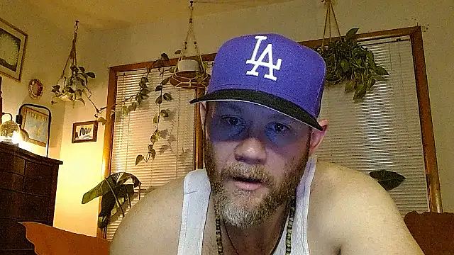 Snapshot of marcus_graves_13 chatting on March 2026 05:15:01 AM marcus graves 13 online show from March 2026 05:15:01 AM