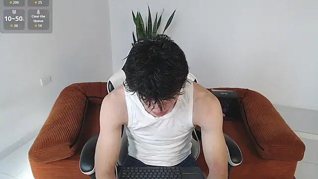 Snapshot of DarrenColleen chatting on April 2026 01:26:01 PM DarrenColleen online show from April 2026 01:26:01 PM