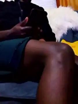 kiss-my-boobs online show from April 2026 07:20:01 PM