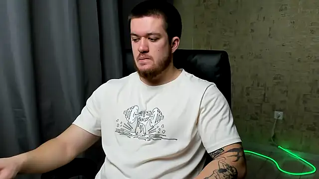 Snapshot of Well_boy chatting on February 2026 08:41:01 AM Well boy online show from February 2026 08:41:01 AM