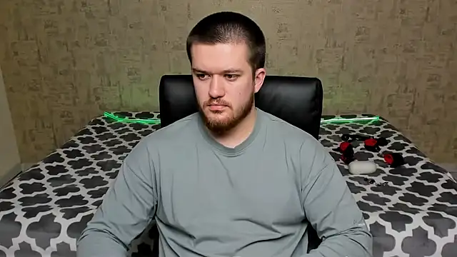 Snapshot of Well_boy chatting on April 2026 06:27:01 PM Well boy online show from April 2026 06:27:01 PM