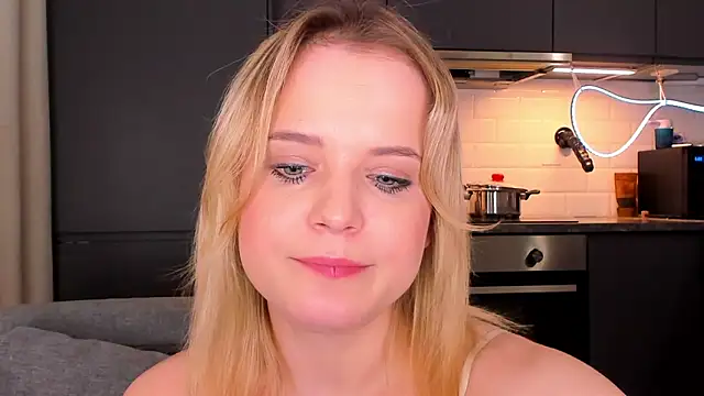JessicaBeverly  online show from April 2026 01:41:02 PM