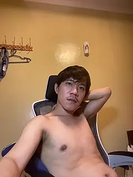 Snapshot of asian_guy67 chatting on May 2026 01:28:02 PM asian guy67 online show from May 2026 01:28:02 PM