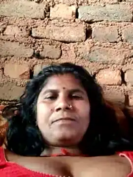 Hot di97 online show from April 2026 02:00:01 PM