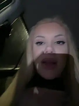 AlyssaFoxx  online show from January 2026 07:11:01 PM