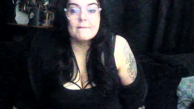 Snapshot of Miss_CurvesXXX chatting on February 2026 06:06:02 AM Miss CurvesXXX online show from February 2026 06:06:02 AM