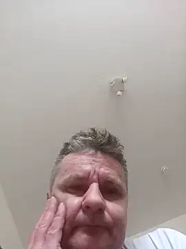 Borgio123 online show from March 2026 02:22:02 PM