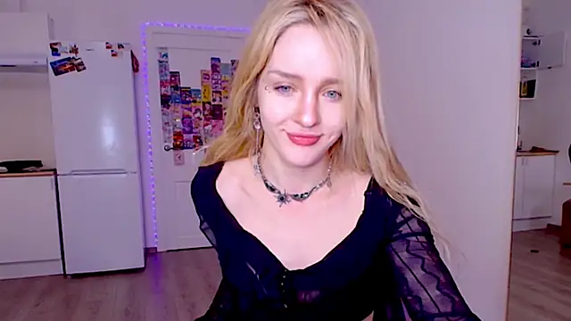 sailormoon666  online show from February 2026 11:14:02 PM