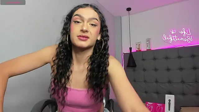 scarletcherry18 online show from July 2026 03:13:02 AM