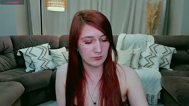 Polly Sweet online show from February 2026 06:55:02 PM