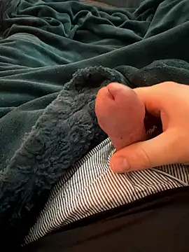 Snapshot of BadBear_17 chatting on January 2026 07:25:02 AM BadBear 17 online show from January 2026 07:25:02 AM