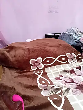 Phoebe-e online show from March 2026 02:06:01 AM