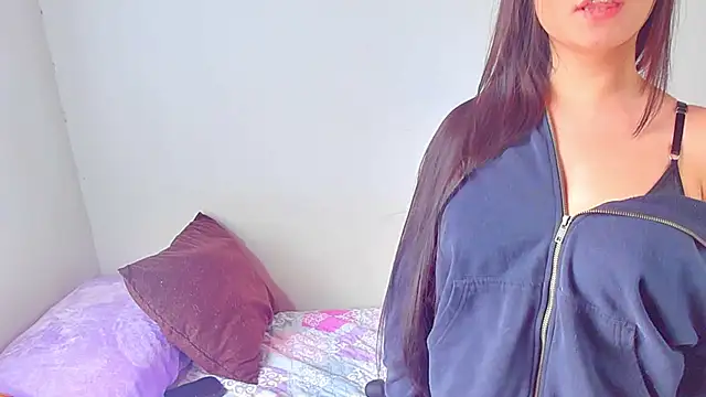 Snapshot of Anniecute__ chatting on April 2026 04:44:01 PM Anniecute online show from April 2026 04:44:01 PM