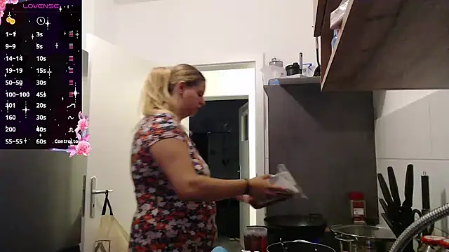 Snapshot of Mia_lou05 chatting on July 2026 08:00:02 PM Mia lou05 online show from July 2026 08:00:02 PM