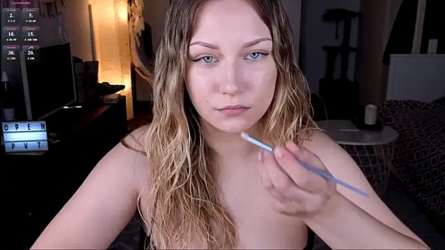 Snapshot of missyourtouch chatting on July 2026 06:14:02 PM missyourtouch online show from July 2026 06:14:02 PM