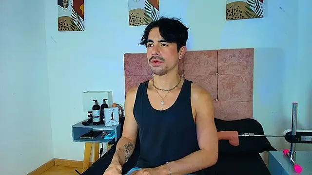 Snapshot of Ethan_Briggs_ chatting on February 2026 03:33:02 AM Ethan Briggs online show from February 2026 03:33:02 AM