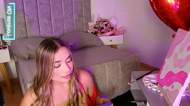 Lucy Carson  online show from February 2026 07:51:01 AM