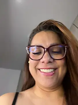 Pretty  Milf online show from June 2026 12:59:01 PM