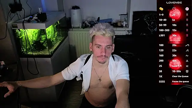 Rayzel White online show from March 2026 11:17:01 PM