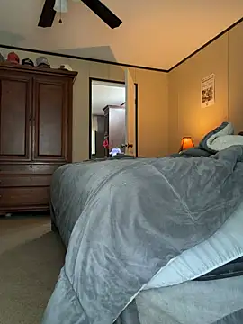 tastemecaroline online show from April 2026 04:24:01 PM