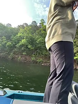 tastemecaroline online show from April 2026 01:34:02 PM