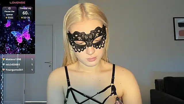 Polly Skil online show from June 2026 03:39:02 PM
