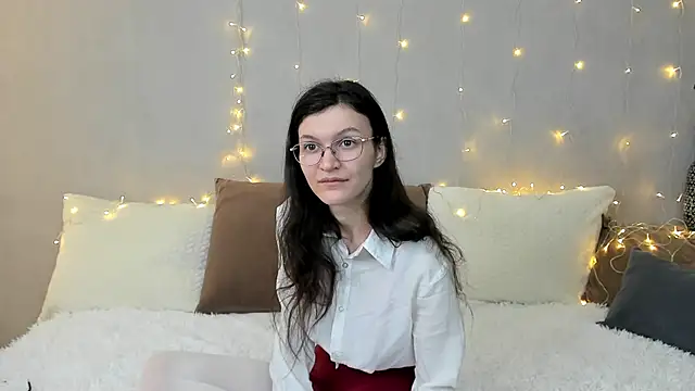 ThoraMarola online show from February 2026 05:01:02 AM