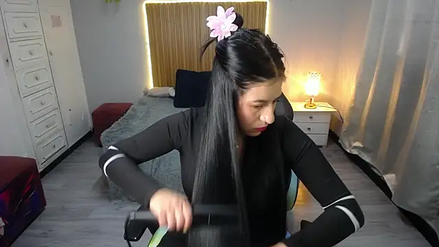 keileen luna online show from March 2026 12:44:01 PM