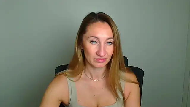Diana Sweeet  online show from May 2026 05:57:02 AM