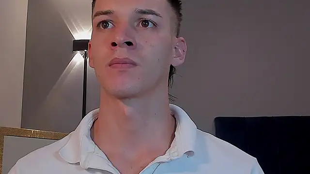 Snapshot of DrakeCarter chatting on March 2026 12:45:01 AM DrakeCarter online show from March 2026 12:45:01 AM