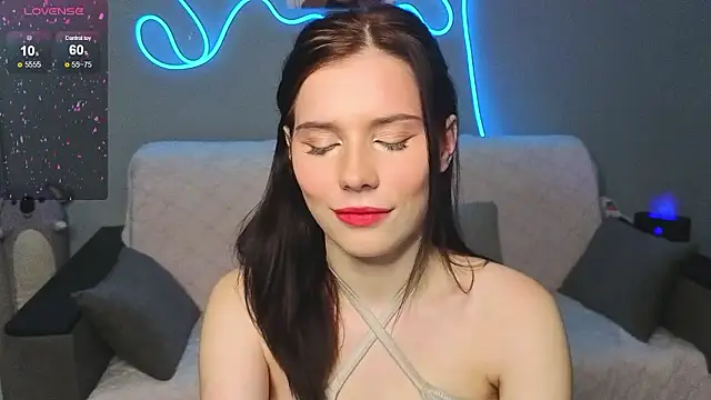 Snapshot of JinxMoon chatting on February 2026 05:09:02 PM JinxMoon online show from February 2026 05:09:02 PM