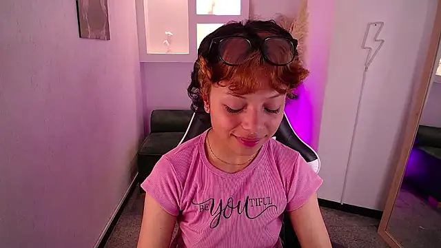 Snapshot of melodyy_as chatting on February 2026 01:32:02 PM melodyy as online show from February 2026 01:32:02 PM