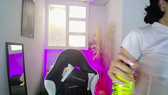 melodyy as online show from May 2026 12:34:01 PM