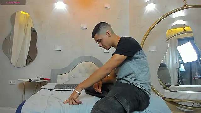 bastian and samantha online show from March 2026 05:44:01 AM