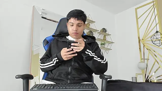 ANDYBABE VC online show from January 2026 12:10:01 PM