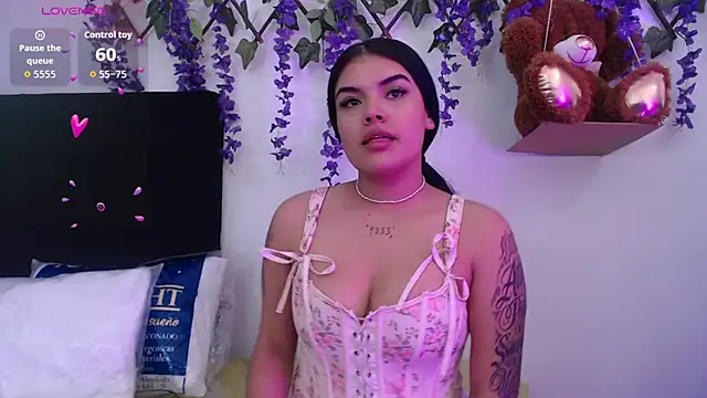 Giannagp online show from April 2026 07:32:01 PM