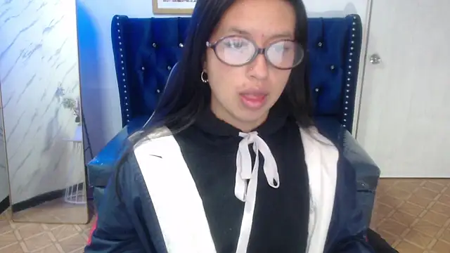 Candy Rose v online show from March 2026 01:07:02 PM