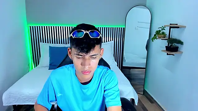 Astaroth Grigori online show from February 2026 07:08:01 PM