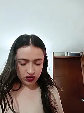 By Lia online show from February 2026 07:50:02 PM